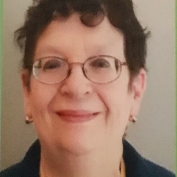 Meet your Posher, Bernadette - Picture 2 of 2